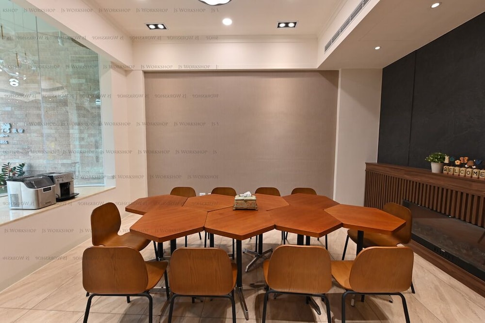 meeting & event spaces