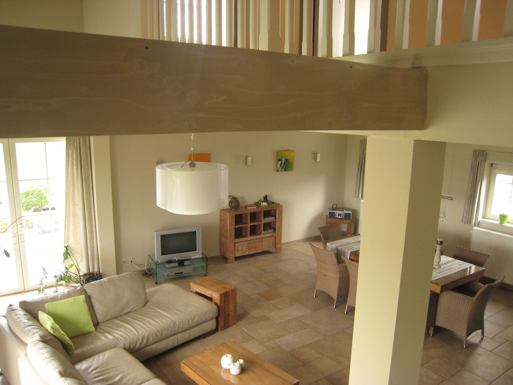 Photo 27