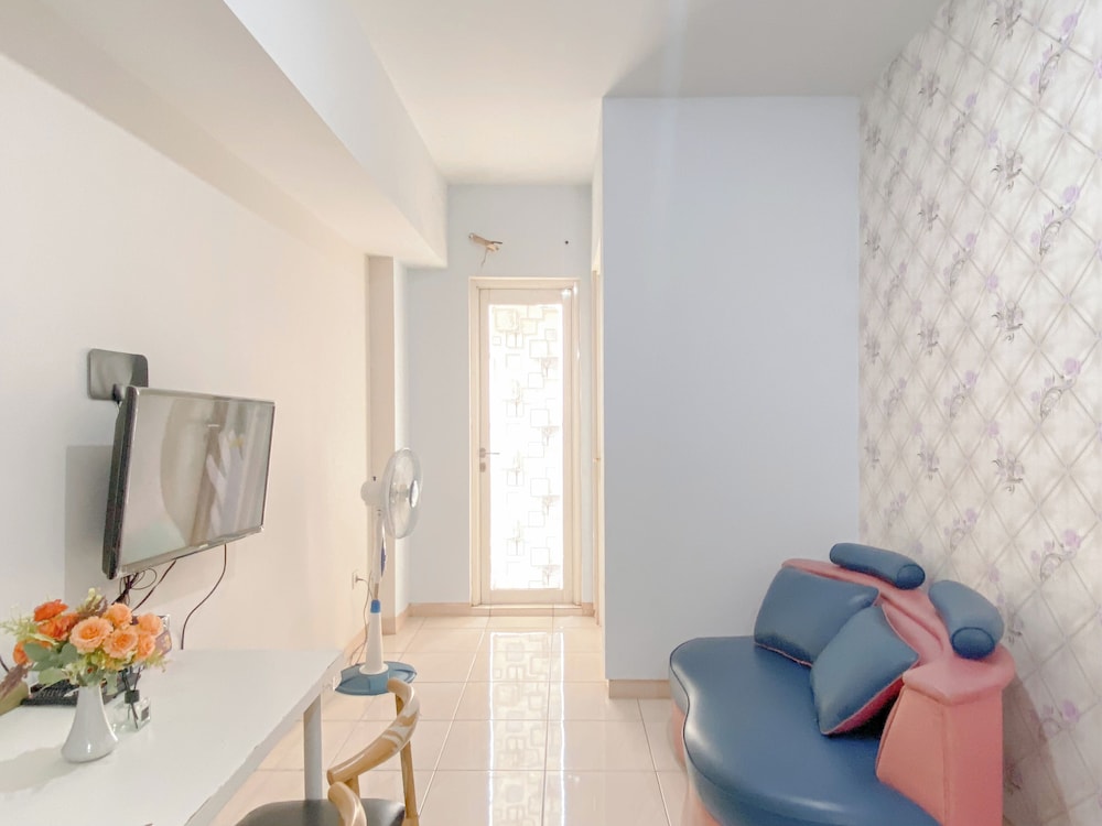 Comfort Living 2Br Springlake Summarecon Bekasi Apartment