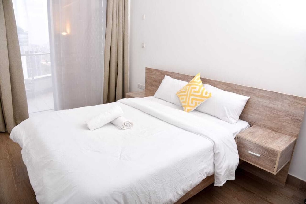 Lux Suites Westlands Cottage Apartments view 5