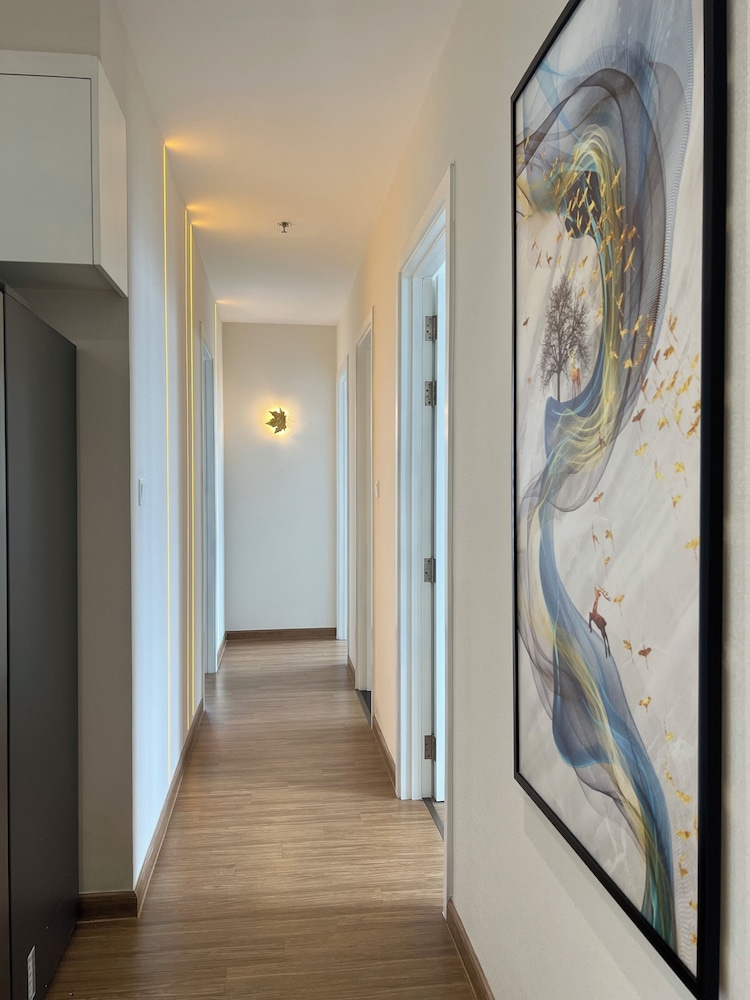 Vinhome SkyLake - Service Apartment