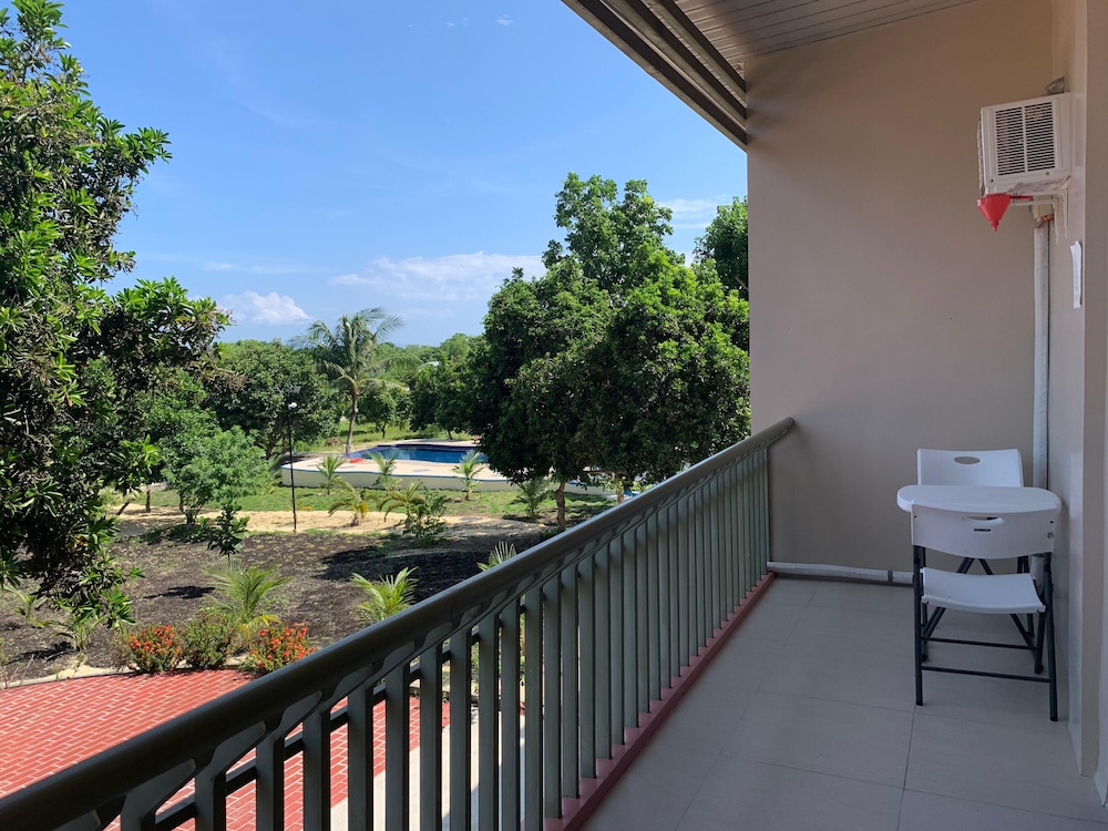 Shas Resort