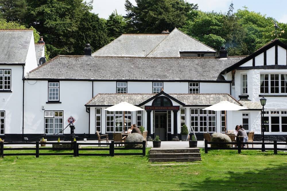 Yelverton Vacations - Two Bridges Hotel - Property Image 4