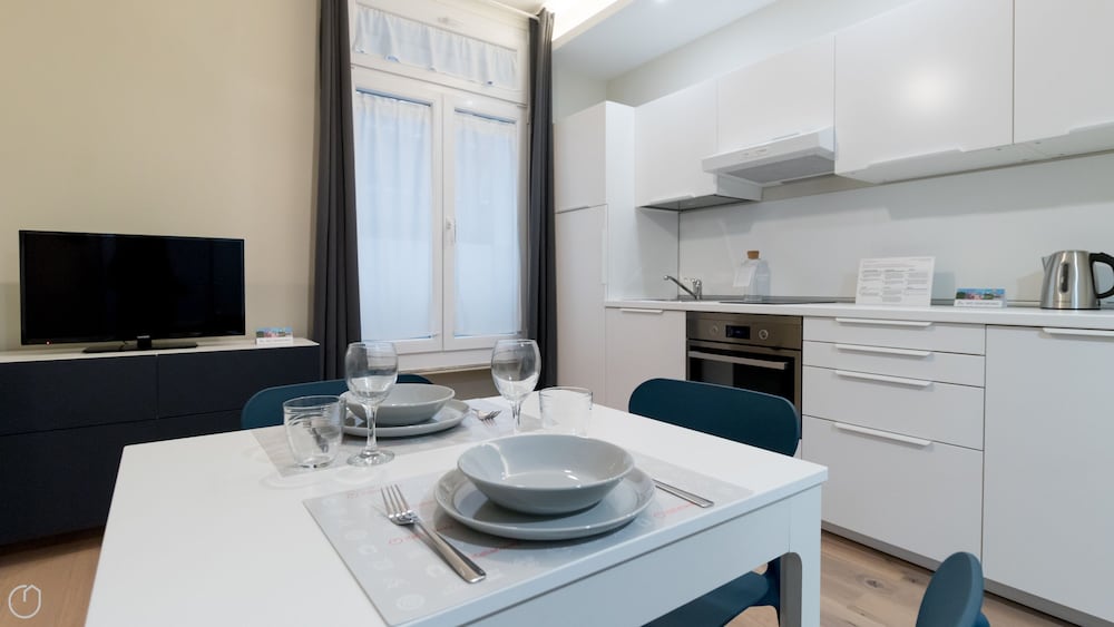 Garibaldi 104 C en Milan — kitchen