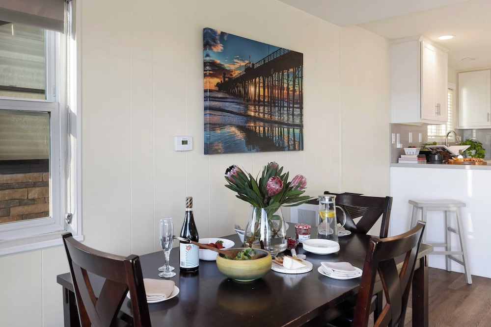Balboa Breeze by Avantstay Beachfront Retreat + Ocean View