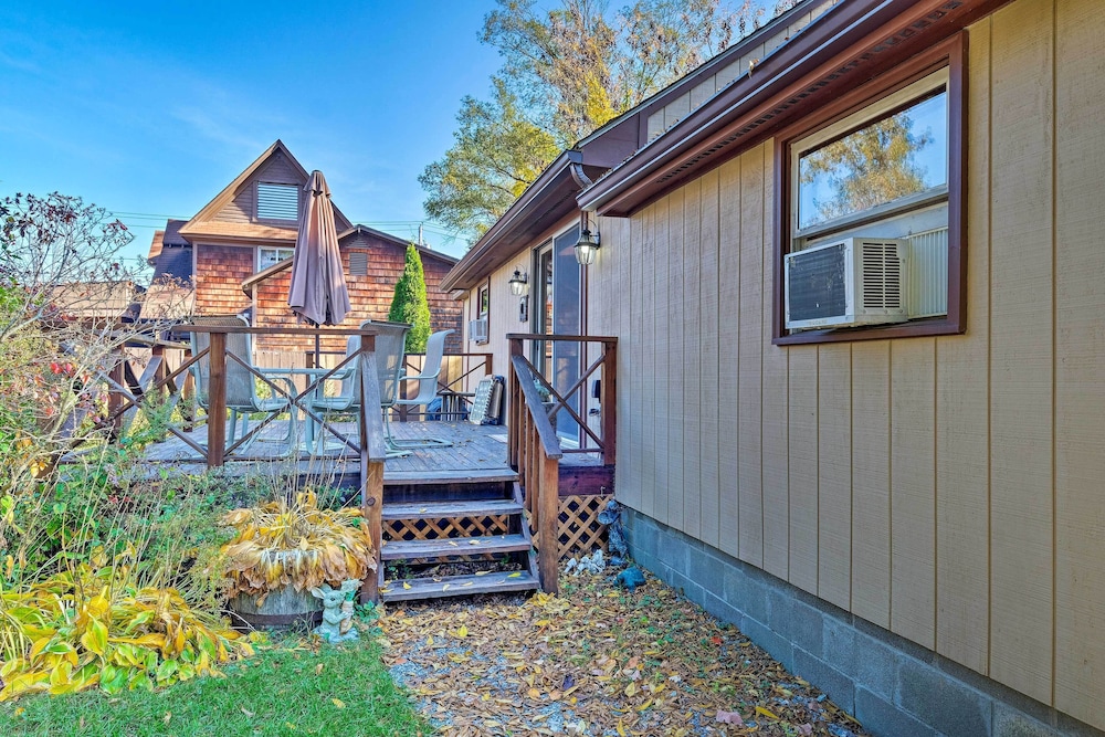 Bolton Landing Cottage w/ Deck, Walk to Beach! view 4