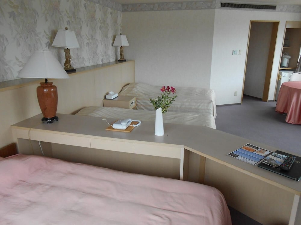 Hamanako Wan Wan Paradise Hotel