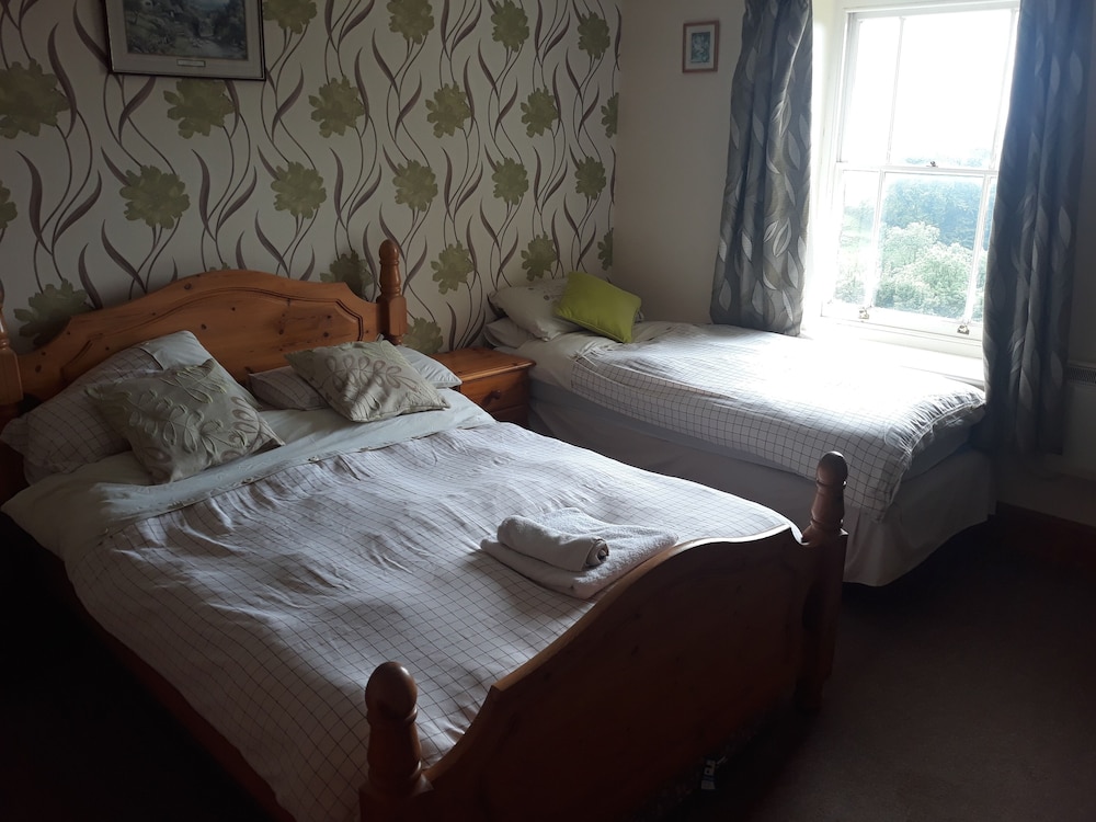 Tavistock Vacations - Kilworthy Farm Guesthouse - Property Image 4