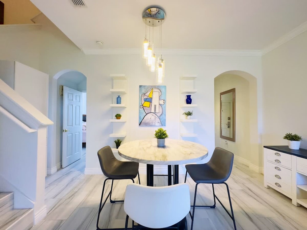 Modern 4BR Home in Regal Palms Resort Near Disney