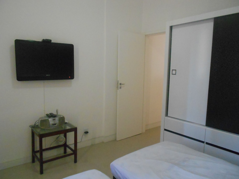 Gohouse - Riachuelo 306 B