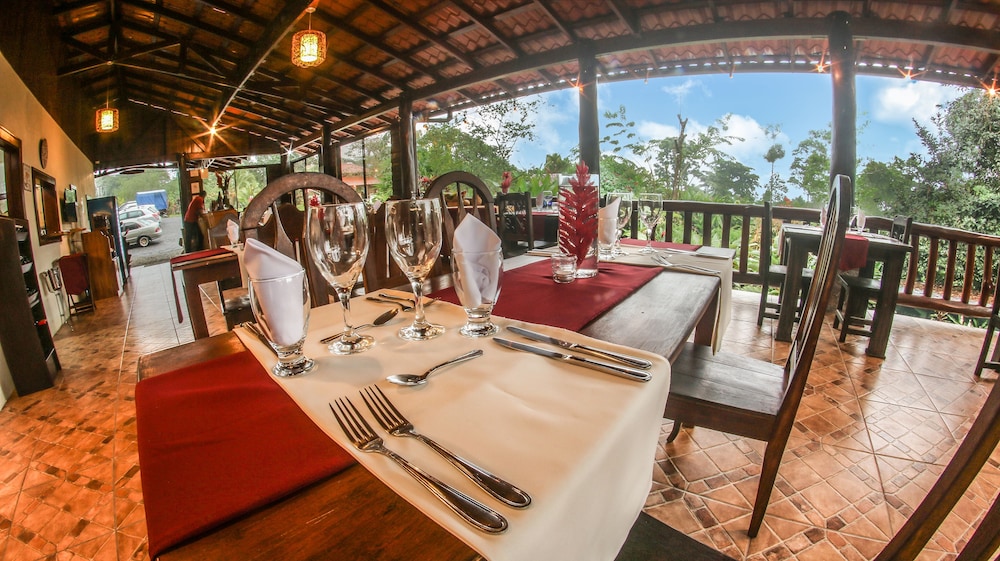 Hotel Rancho Cerro Azul