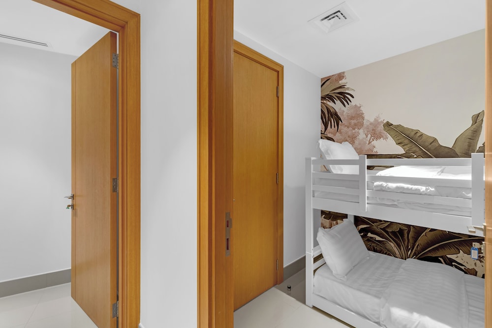 Roomszy Residences - Opera Grand