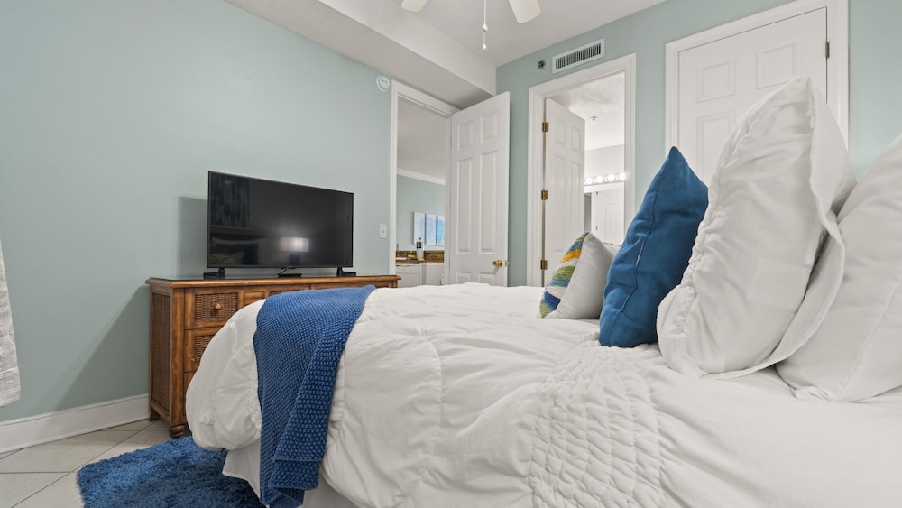 Island Royale Penthouse #202 by Southern Vacation Rentals