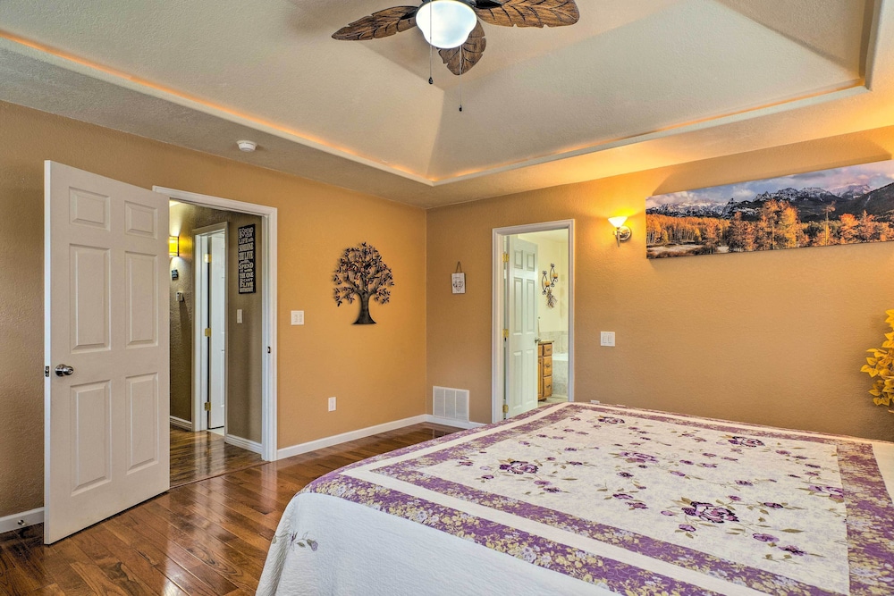 Secluded Woodland Park Home - Hike & Bike! view 3