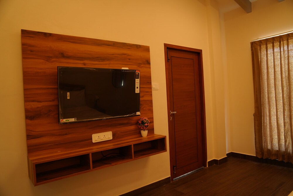 Queens Villa