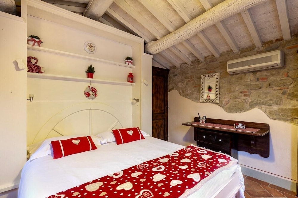Borgo Dolci Colline view 5
