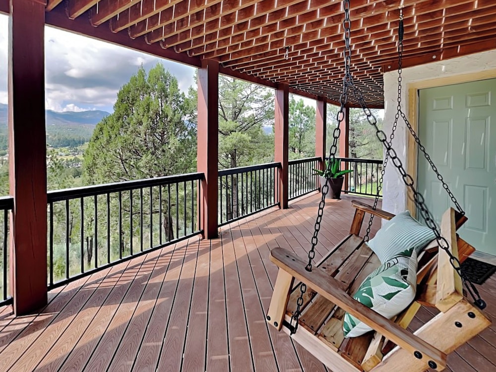 Eagle's Nest by Ruidoso Vacation Rentals