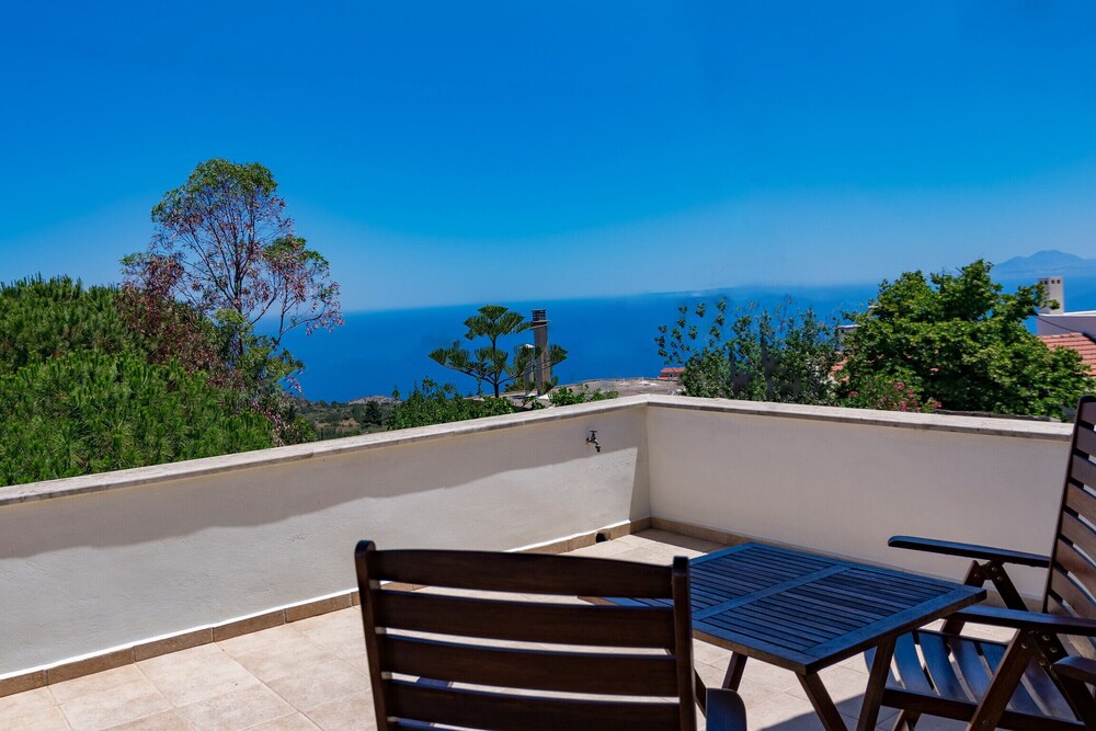 Mylo Villa
