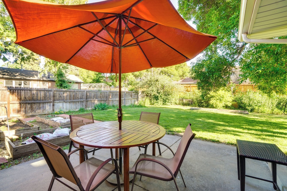7 Mi to Coors Field: Denver Apt w/ Patio!