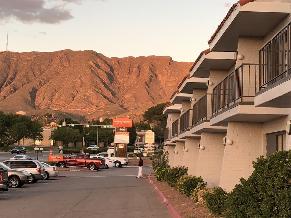 Extend-A-Suites Utep