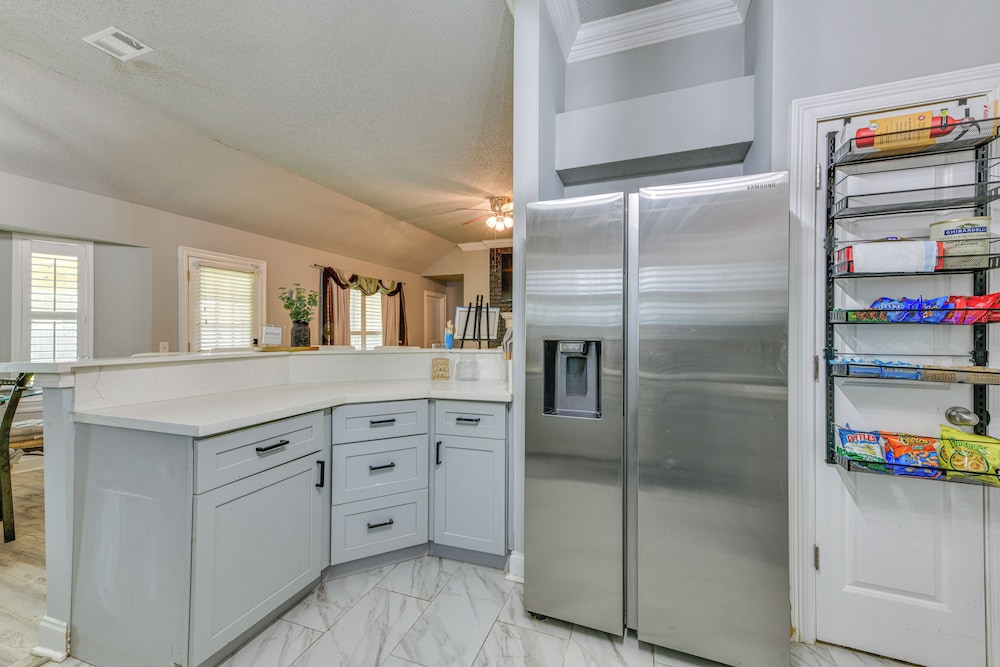 Private Yard & Patios: Family Home in Laplace!
