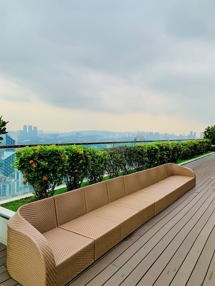 The Platinum Suites KLCC By Sky Pool