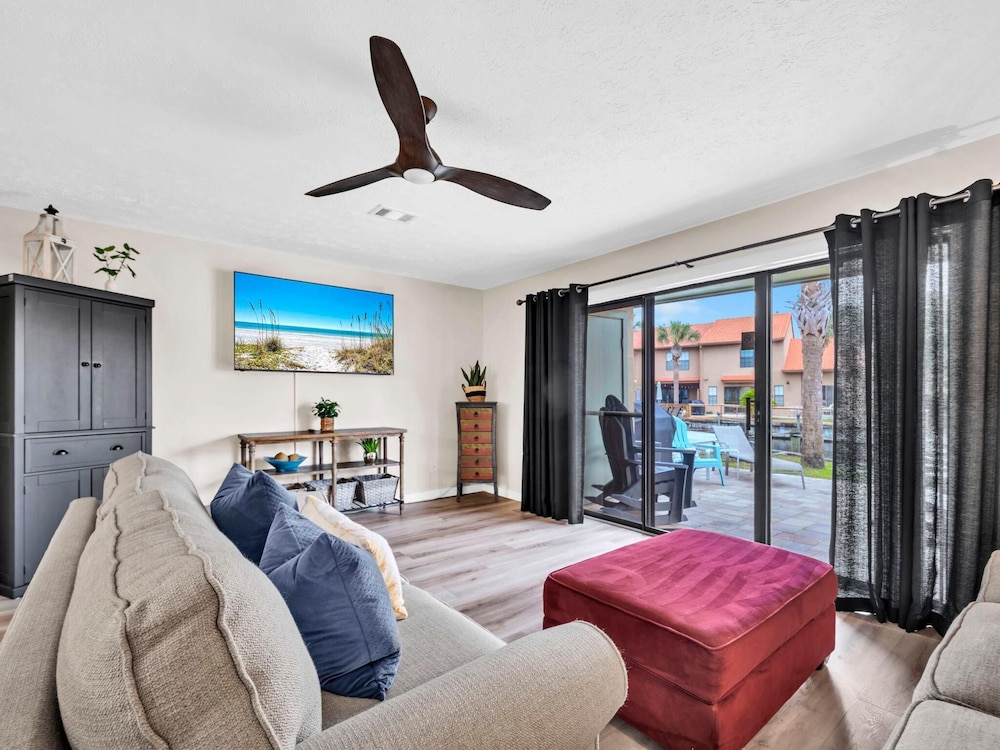 Gulf Highlands 229- St. Katherine Blvd