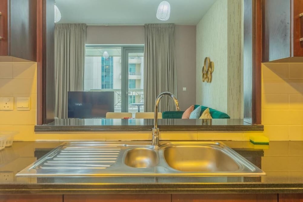 BellaVista-Exuberant-1BR- Fountain Views