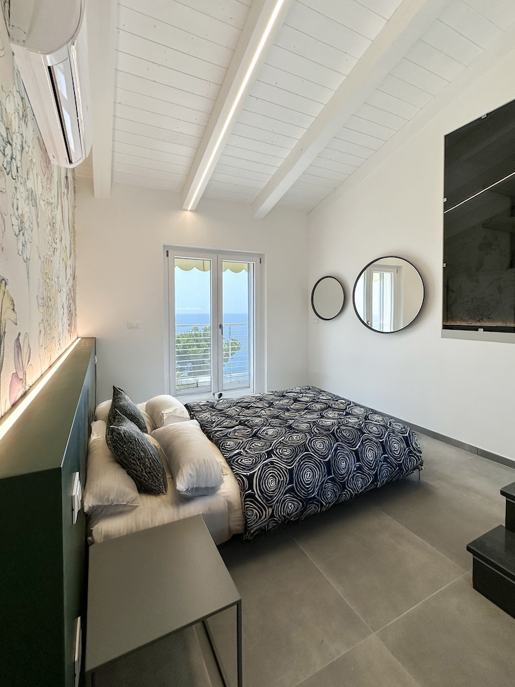 Orizzonti Blu Pool Villa by Wonderful Italy