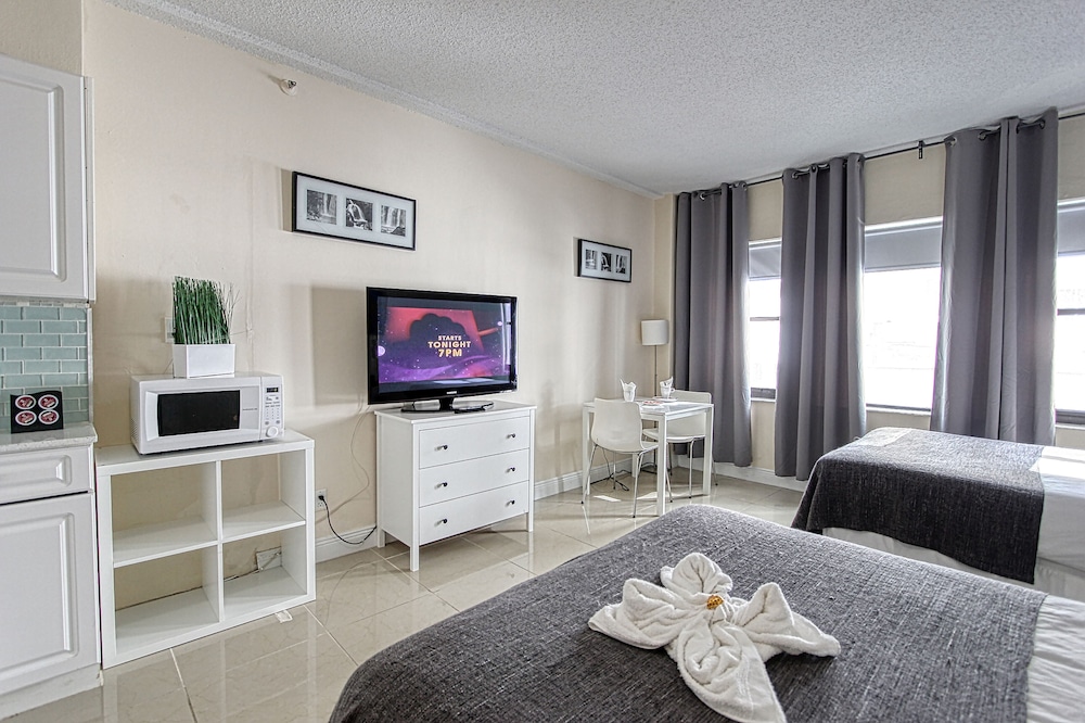 Private Apartments at the Casablanca