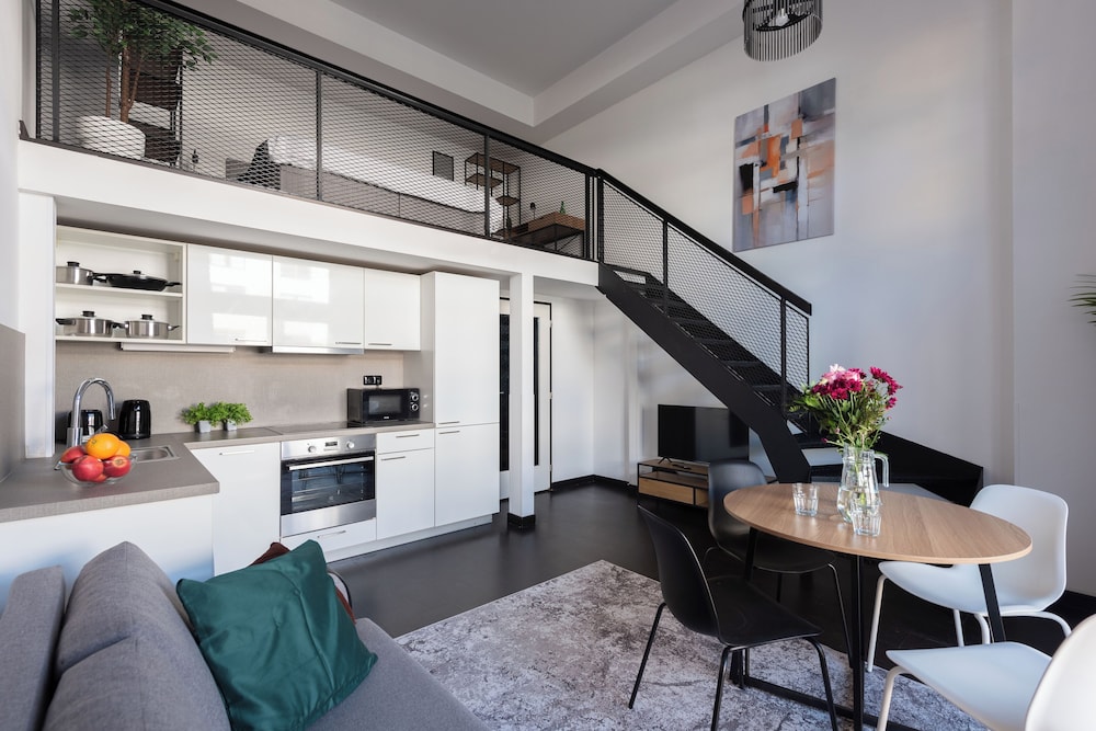 Apart loft hotel in Karlin