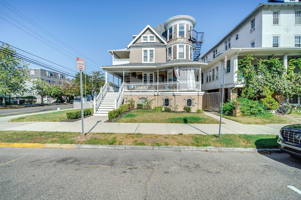 <1 Mi to Boardwalk & Beach Access: Ocean City Apt! view 4