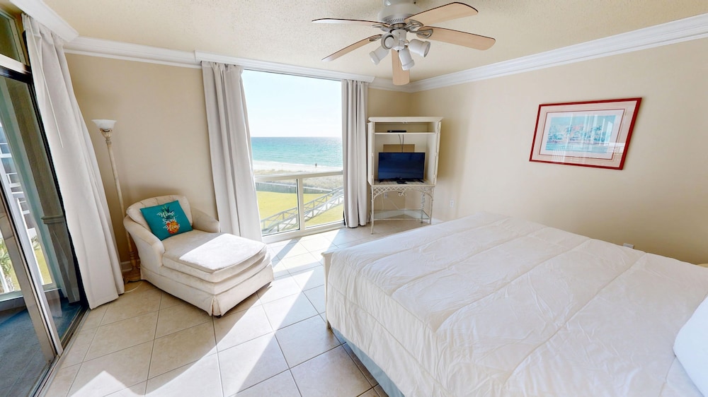 Shoreline Towers 2043 2 Bedroom Condo