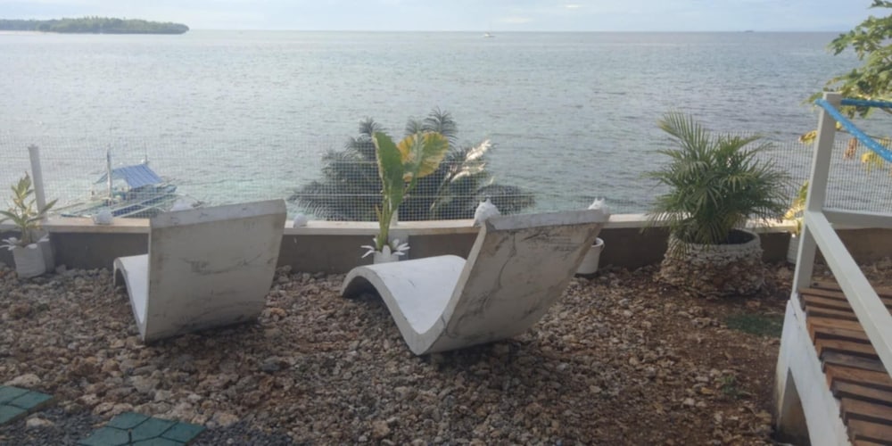 Tulang Diot View and Turtle Haven