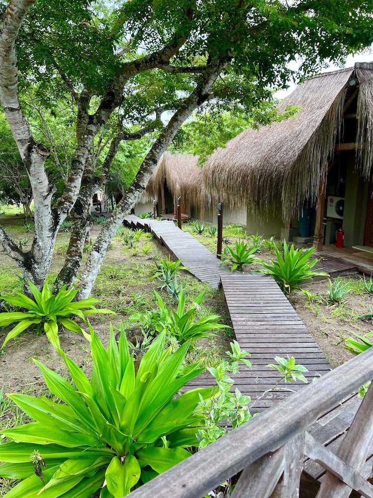 Moyeni Lodge