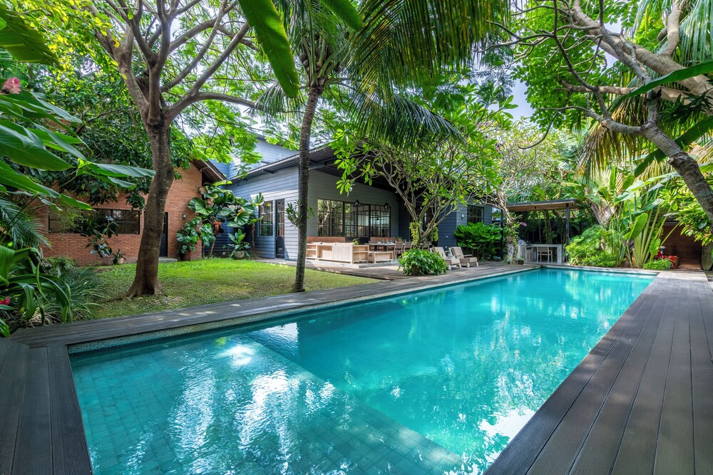 Bon Ton Villa By Betterplace