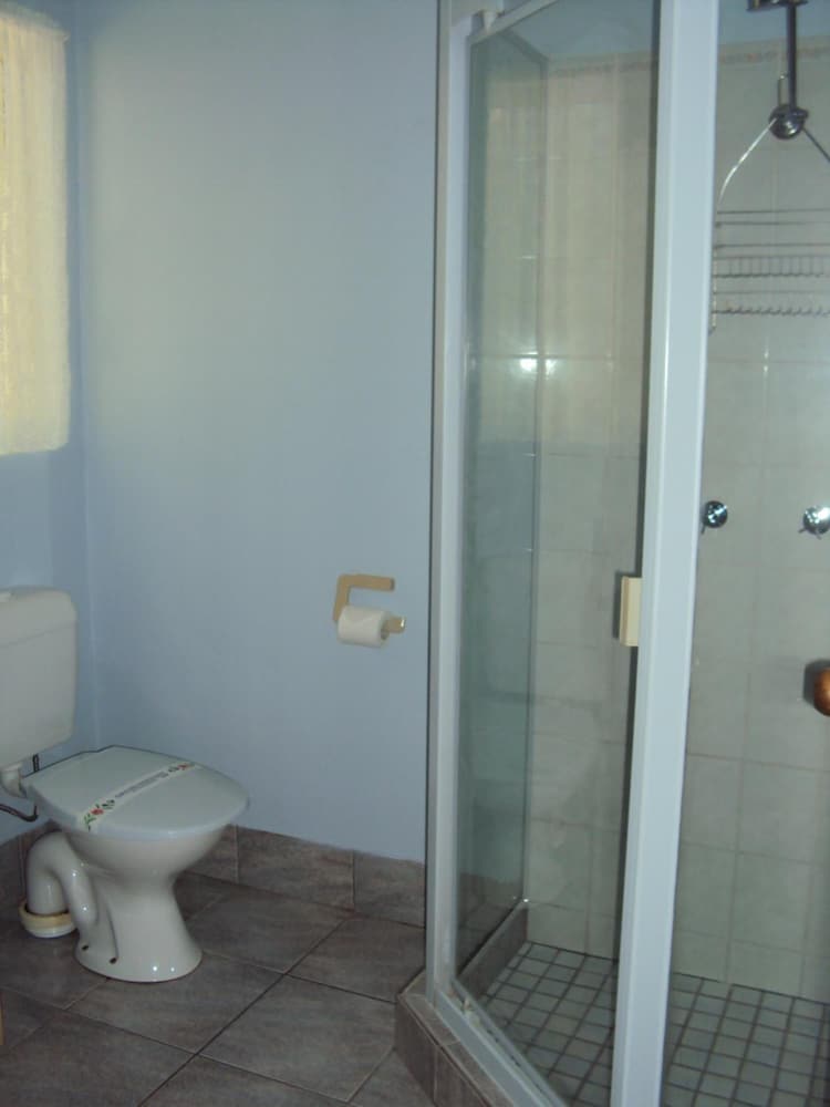Palm Valley Motel and Self-contained Holiday Units