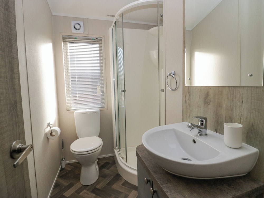 The Three Bears Lodge, Coniston Drive 11