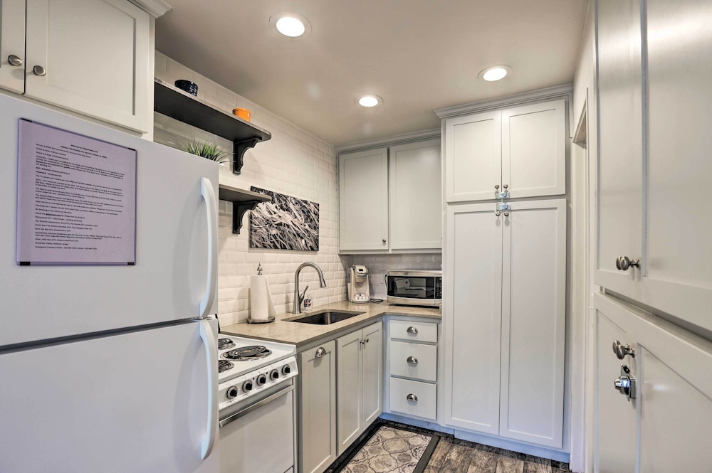 Auburn Vacations - Welcoming Auburn Studio - 1 Block to Campus! - Property Image 21