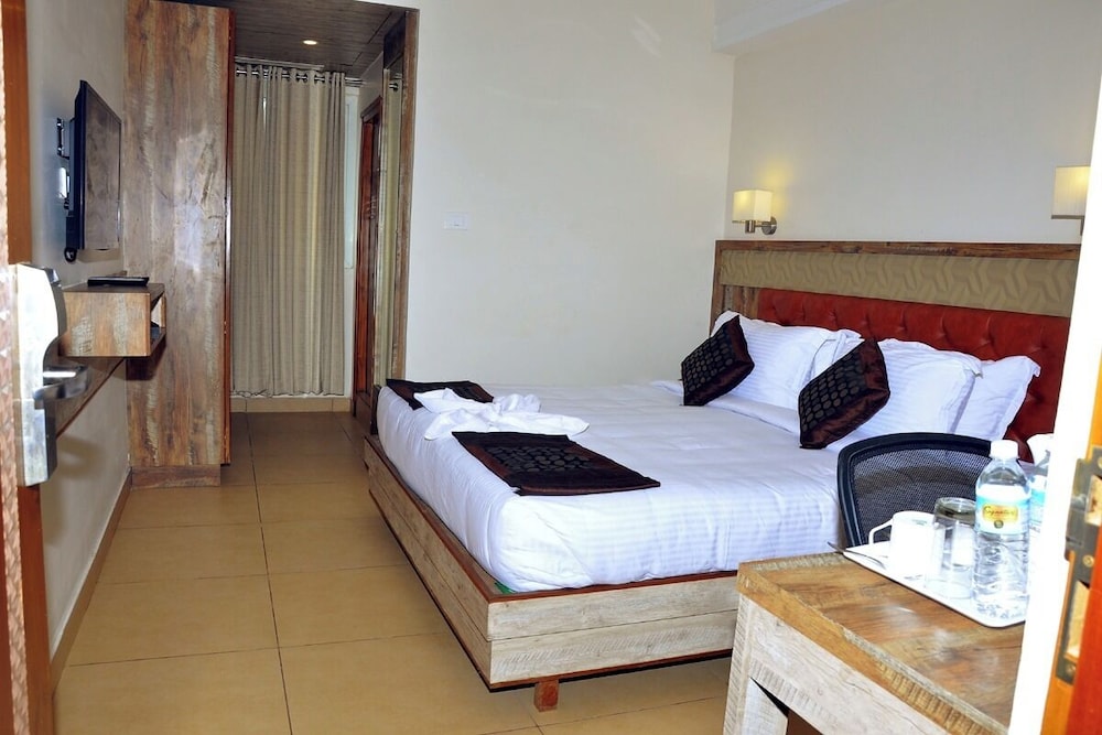 Hotel Thanmayi Inter National
