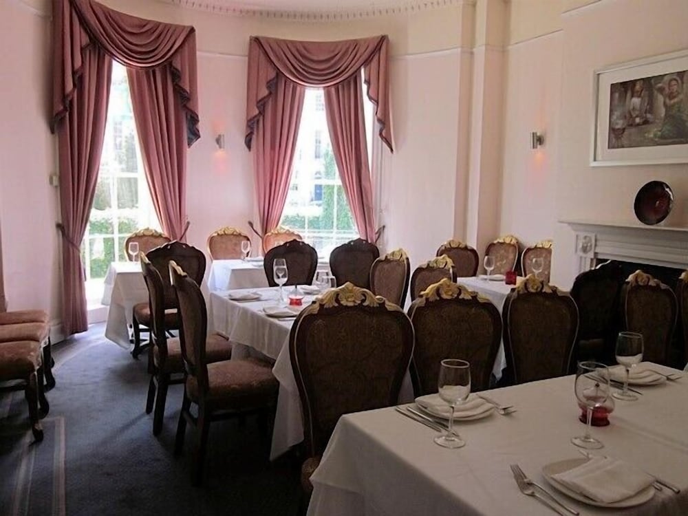 Eagle Lodge Rooms