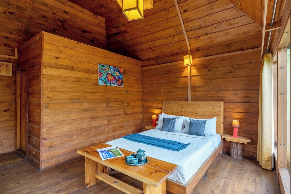 Alaya Stays Suro Woodcrest Chalet