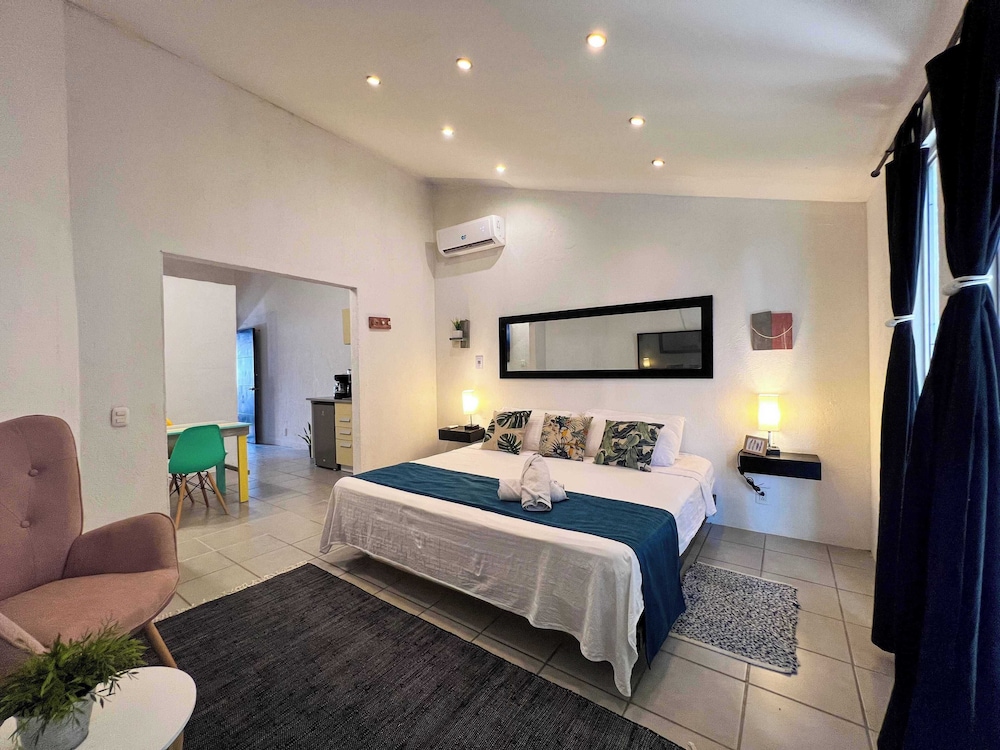 Ocean Lovers Taganga Dive Center& Hostel