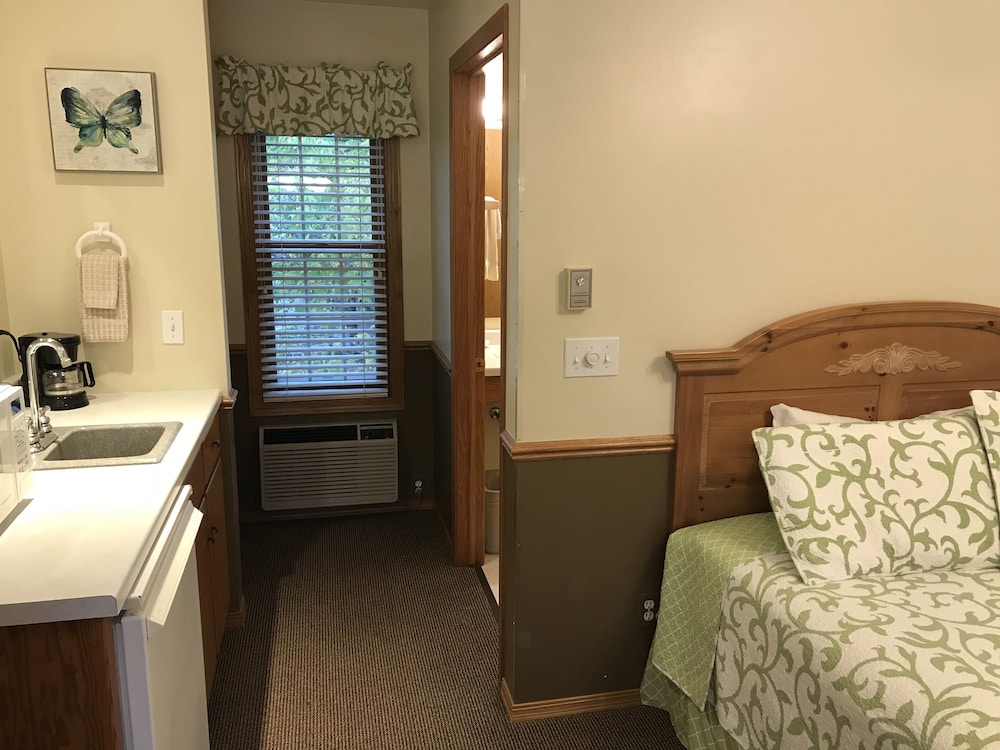 Bay Breeze Resort