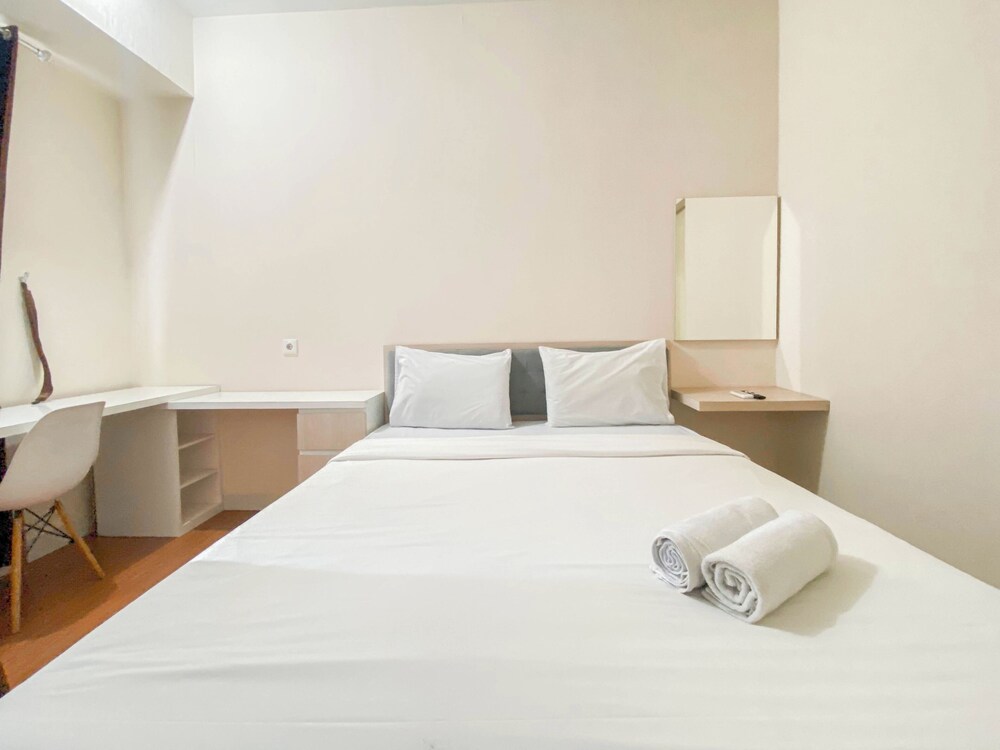 Best Price Studio Apartment Amartha View