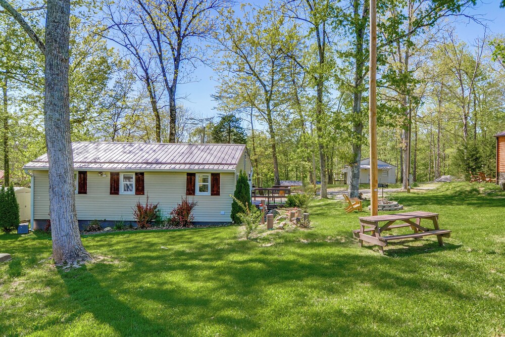 Pet-friendly Somerset Cottage Near Boat Ramps!