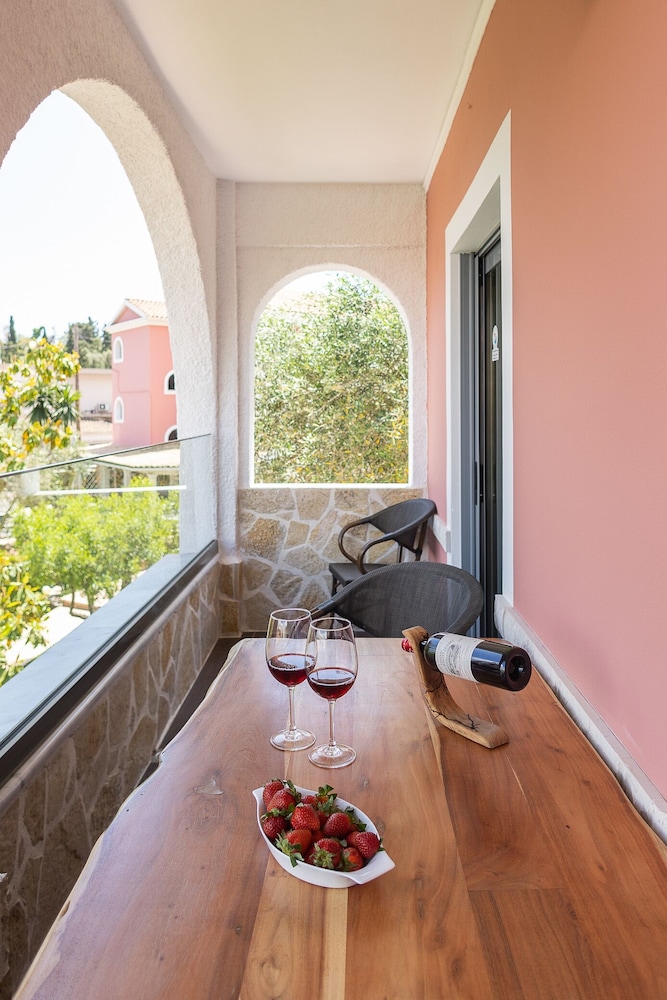 Mathraki Resort