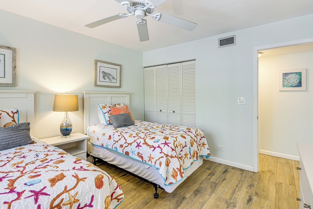 2 Mi to Sombrero Beach: Condo w/ Pool & Hot Tub