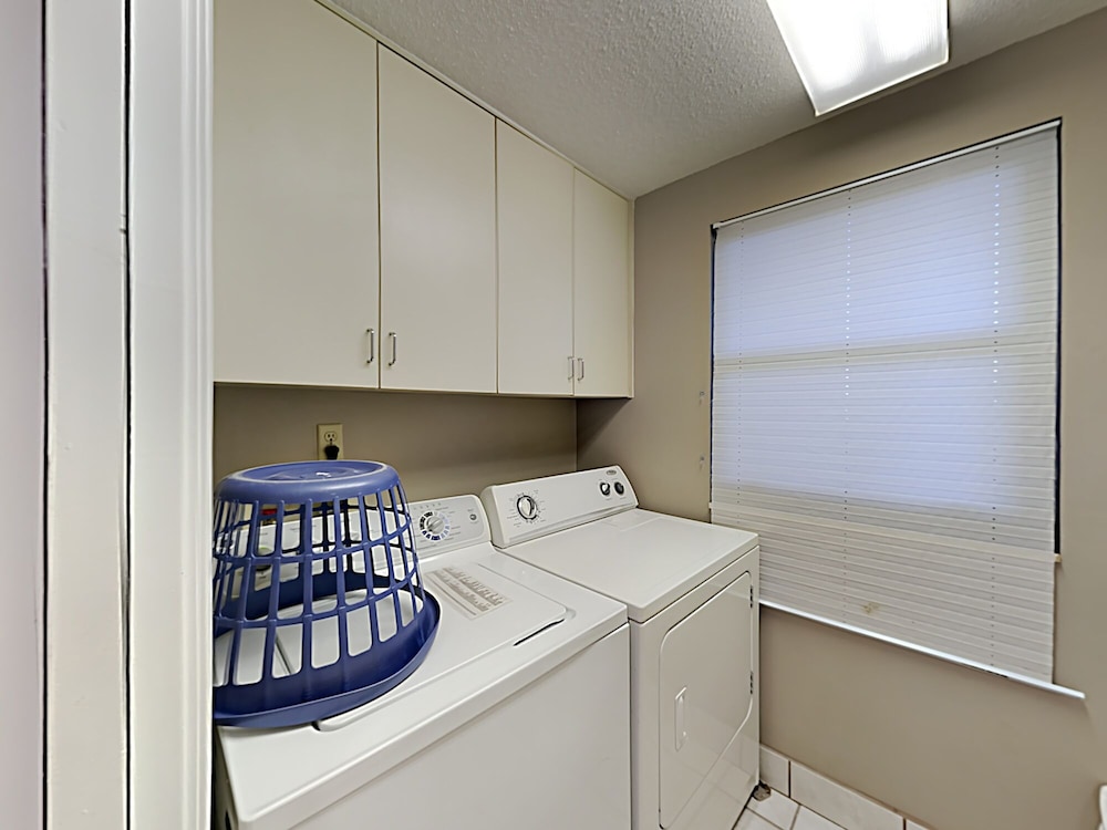 Pensacola Vacations - Navarre Towers by SVR - Property Image 3