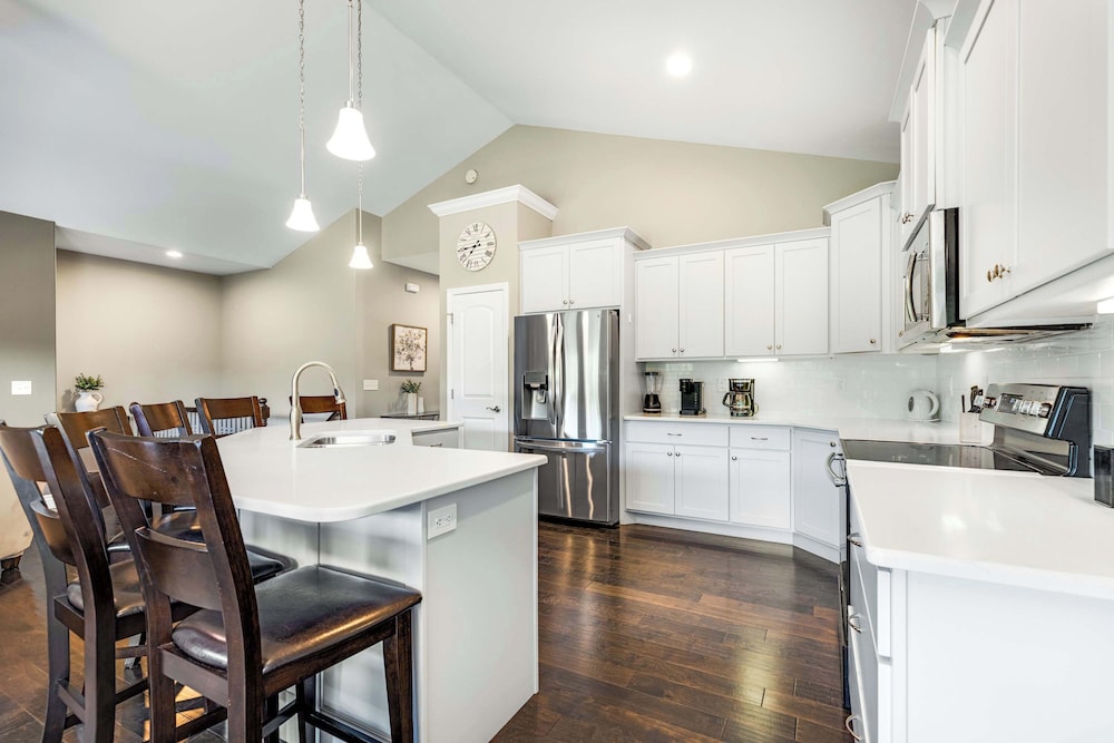 Fairway Lake Retreat